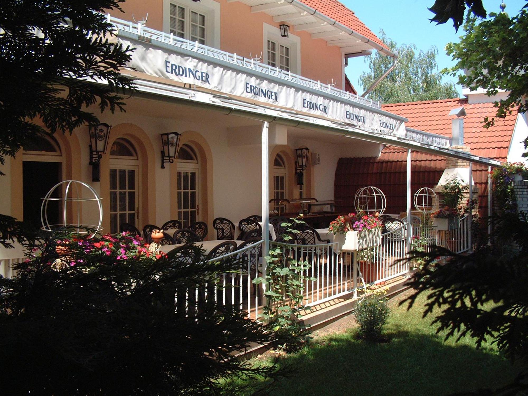 Hotel Rittinger Bonyhád Exterior foto